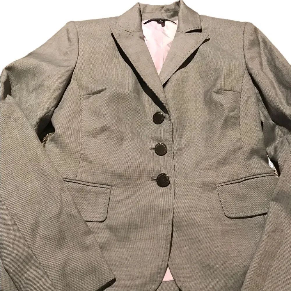 Anne Klein size 0 grey lined blazer excellent condition